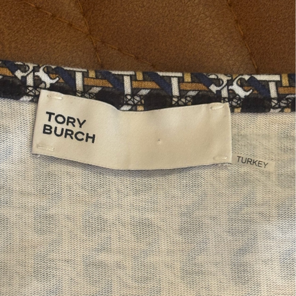 Tory Burch Black and White Geometric Short Sleeve Top - Picture 8 of 10
